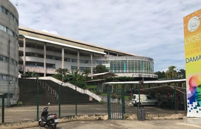 Paro en la escuela secundaria de Damasco tras problemas informáticos