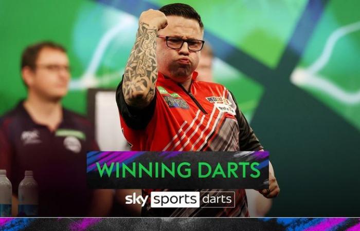 Campeonato Mundial de Dardos: Gerwyn Price avanza a la tercera ronda mientras el estadounidense Leonard Gates sorprende a Cameron Menzies | Noticias de dardos