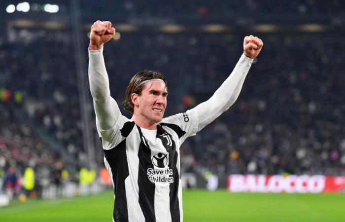 Vídeo: Vlahovic marca un golazo que da ventaja a la Juventus