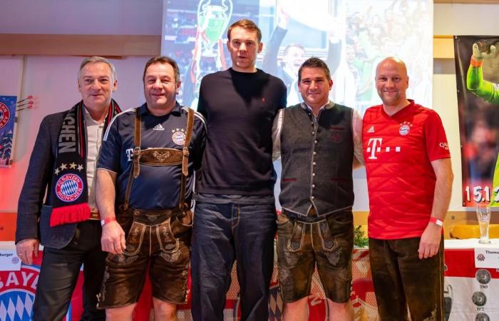 Así transcurrió la visita a la peña de Manuel Neuer