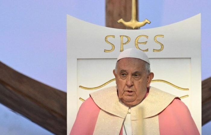 El Papa revela que escapó de dos intentos de ataque durante su viaje a Irak en 2021