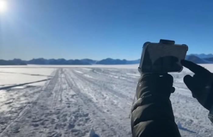 Tras una expedición al Polo Sur, un teórico de la conspiración estadounidense “planista” admite que la Tierra es redonda