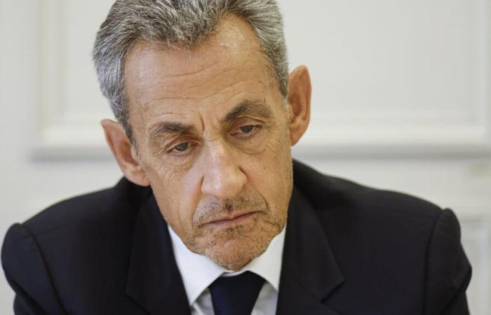 Un año cerrado bajo un brazalete electrónico para Nicolas Sarkozy: ¿qué podrá hacer o no el ex Presidente de la República?