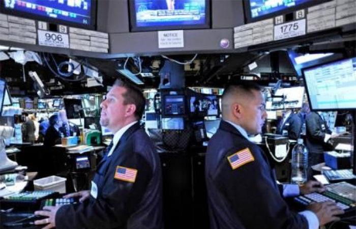 Wall Street termina en fuerte caída, la Reserva Federal frena las expectativas del mercado