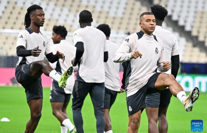 Sesión de entrenamiento antes del partido final de la Copa Intercontinental de la FIFA: Xinhua