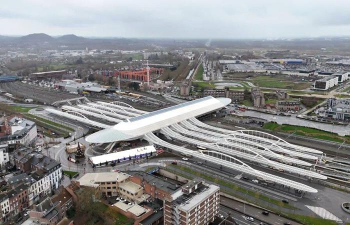 Estación de Mons: la nueva estación recibe (por fin) a sus primeros viajeros este miércoles