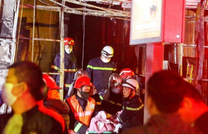 Once muertos en incendio de bar de karaoke en Vietnam