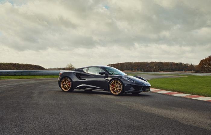 Lotus lanza el Emira Special Edition inspirado en la F1 y Ayrton Senna.