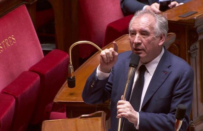 VIDEO. François Bayrou interrumpió a la Asamblea durante su primera sesión de preguntas