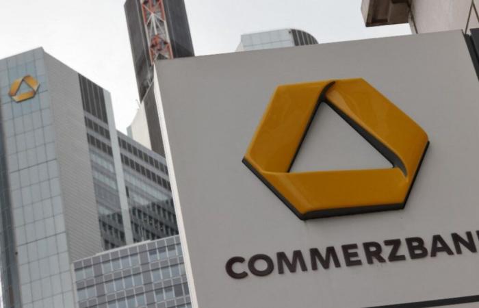 El UniCredit italiano anuncia que posee alrededor del 28% del Commerzbank alemán – 18/12/2024 a las 11:06