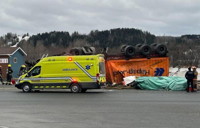 [IMAGES] Trágico accidente: un conductor muere atropellado por un camión en Vallée-Jonction