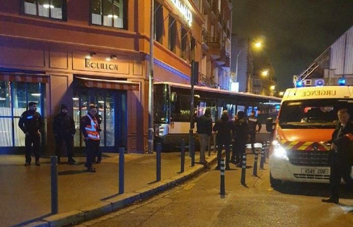 Un autobús de la RATP se estrella contra el restaurante del chef Thierry Marx