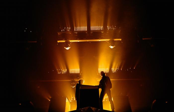 Zumbido de oídos y bofetada enorme: estuvimos en el concierto de Justice en el Accor Arena