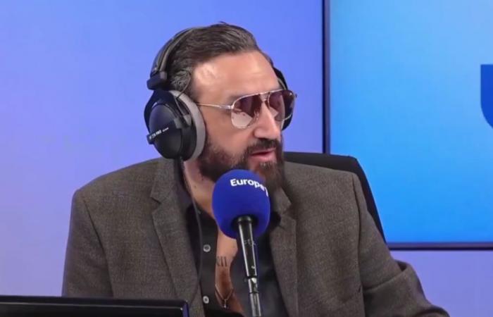 Cyril Hanouna participa en una manifestación frente a Arcom para defender el espectáculo