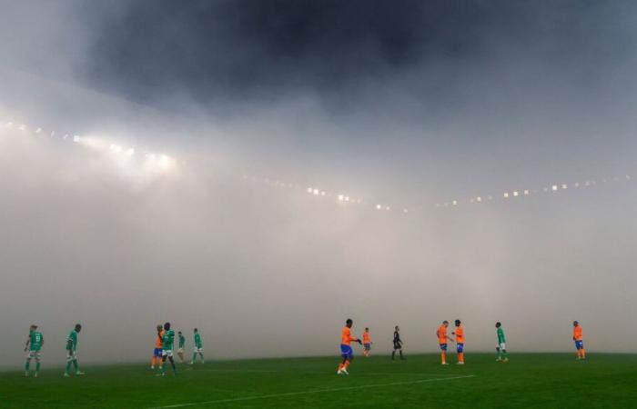 AS Saint-Étienne: los dos clubes cerrados durante dos partidos después de que estallaran las bombas de humo contra el Marsella