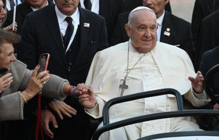 El Papa Francisco “particularmente conmovido por el fervor popular” en Córcega y la “tan calurosa” acogida recibida durante su visita