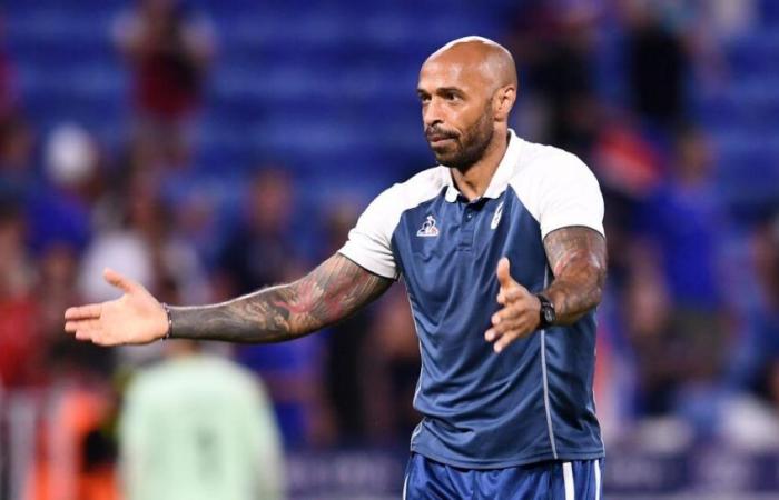 La enorme salida de Henry ante el vacío dejado por Mahrez en el Manchester City