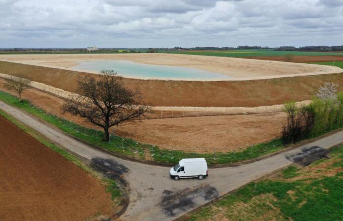 La Justicia suspende la autorización de cuatro reservas de agua, incluida la megacuenca de Sainte-Soline