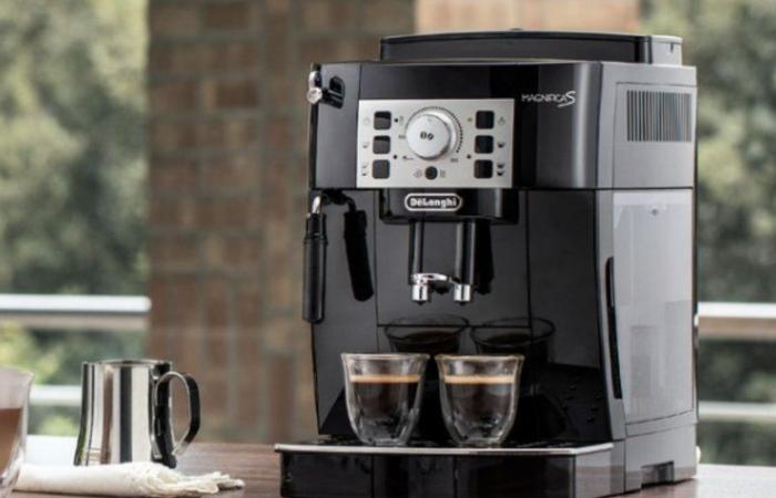 Nadie se lo esperaba: Amazon destroza el precio de la cafetera De’Longhi este miércoles