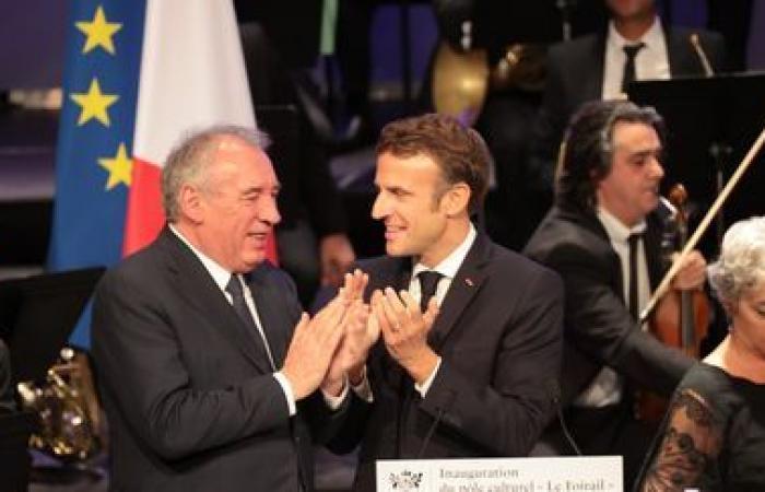 Editorial. Frases pequeñas y puerilidades… Los tensos inicios de la convivencia entre Emmanuel Macron y François Bayrou