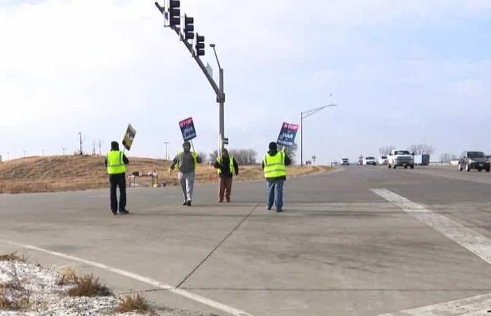 Piquete de trabajadores de Amazon en Bondurant