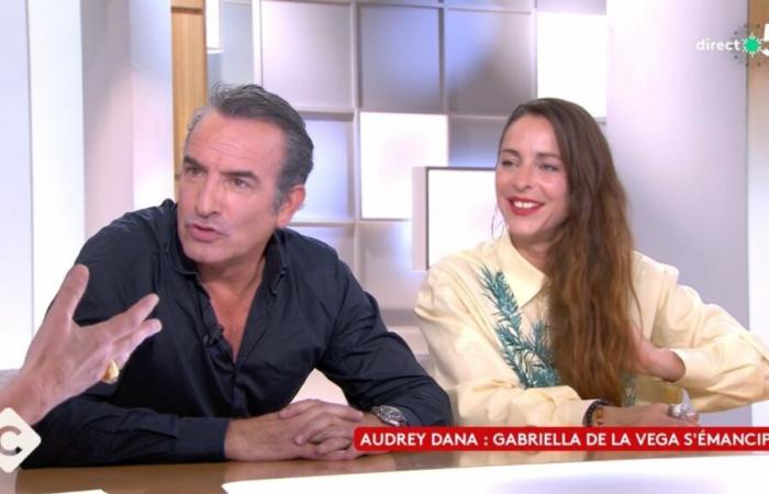 “¿Qué te pasa?” : Jean Dujardin sorprendido por Anne-Élisabeth Lemoine por cuestiones íntimas (VÍDEO)