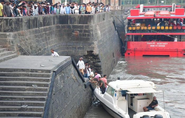 Al menos 13 muertos en colisión entre lancha militar y ferry