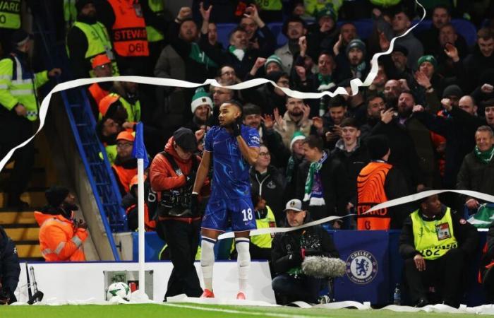 El empate entre Chelsea y Shamrock Rovers se detuvo cuando se arrojó papel higiénico a Nkunku | Fútbol | Deporte