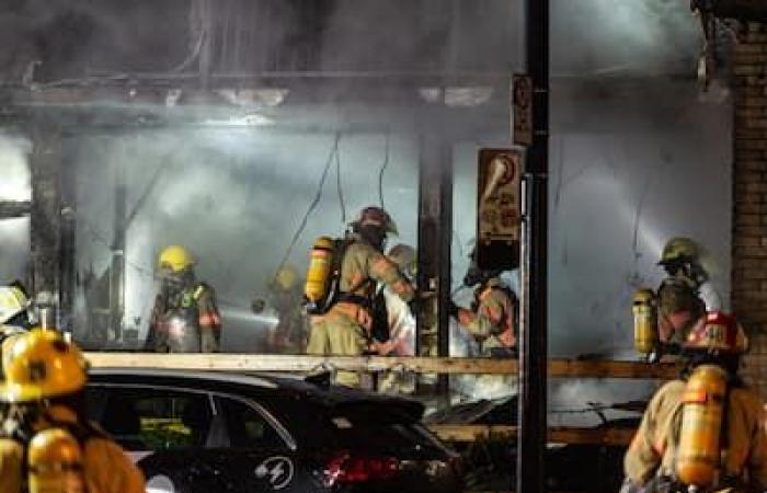 Montreal: una pizzería envuelta en llamas en Rosemont