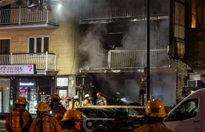 Montreal: una pizzería envuelta en llamas en Rosemont