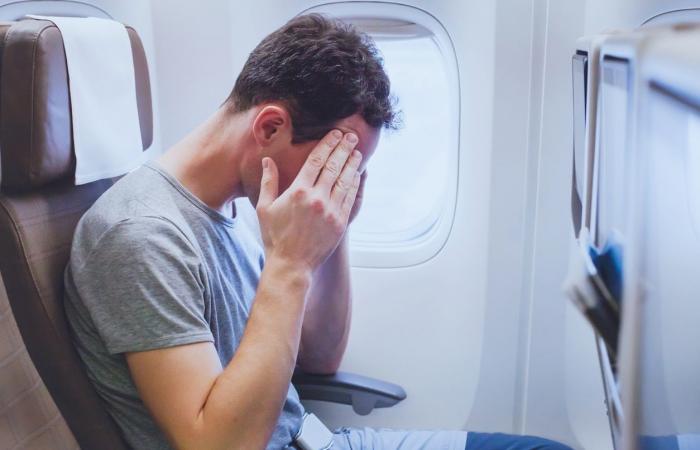 Estas 13 pequeñas peculiaridades que todos tenemos cuando cogemos un avión (y de las que ni siquiera nos damos cuenta) – Masculin.com