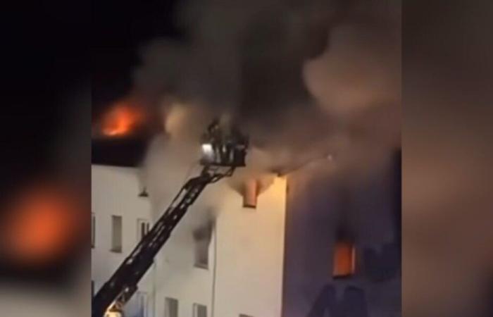 Tras el incendio de una casa okupa en Caluire, el edificio parcialmente demolido