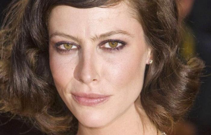 La actriz Anna Mouglalis testifica contra Gérard Miller