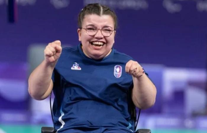 Aurélie Aubert, medallista de oro en los Juegos Paralímpicos, consigue un patrocinador inesperado con Kinder