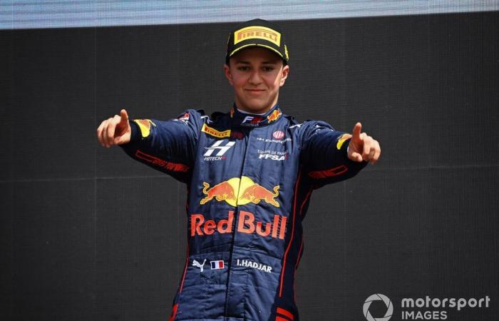 ¿Quién es el nuevo piloto de F1 de Racing Bulls, Isack Hadjar?