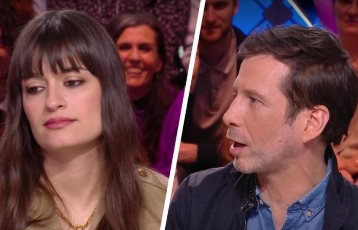 Alex Beaupain incómodo con Clara Luciani en “Quotidien”