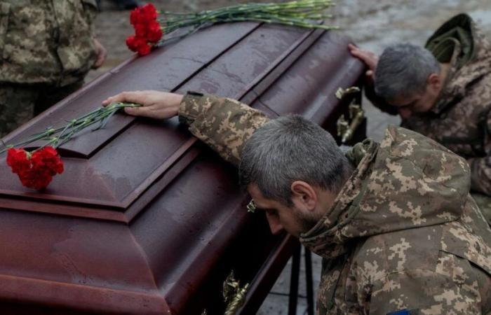 Moscú y Kyiv anuncian que han devuelto los cuerpos de decenas de soldados muertos.