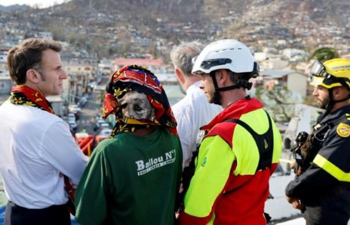 Macron ante la ira de las víctimas, una “ley especial” para “reconstruir” la esperada isla