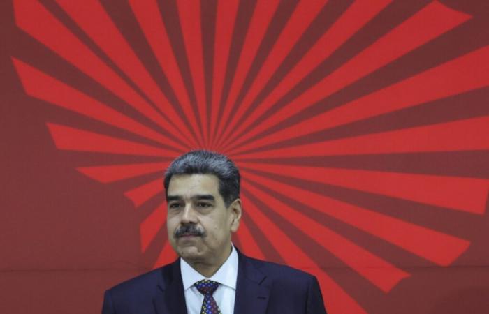 Maduro quiere una “gran reforma constitucional” en Venezuela