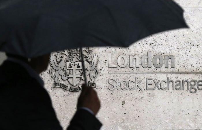 El FTSE 100 británico se encamina a su peor semana en 16 meses