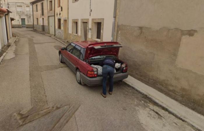 Sospechoso de asesinato, es sorprendido en el acto en… Google Street View