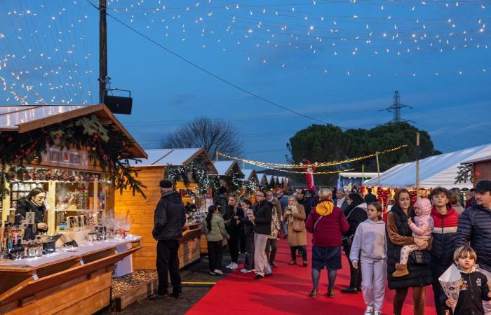 “Inmediatamente queremos dar la vuelta”: un bonito pueblo navideño en un aparcamiento de Champniers