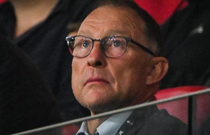 Jean-Pierre Papin cerca de partir hacia Martigues