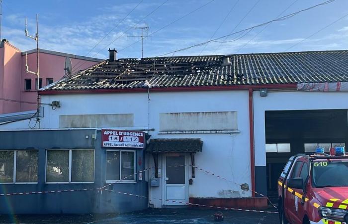 Un incendio destruye 150 m² del parque de bomberos de Jonzac, destacando la obsolescencia de los edificios