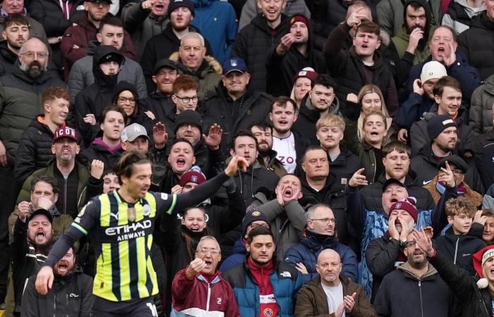 Grealish no aguanta más, con un gesto reacciona a la afición del Aston Villa: Guardiola hace prosélitos