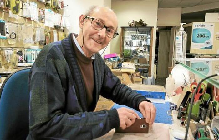 “¿Qué es la jubilación? »: a sus 72 años, este comerciante de Pontivy todavía ama su trabajo y a sus clientes