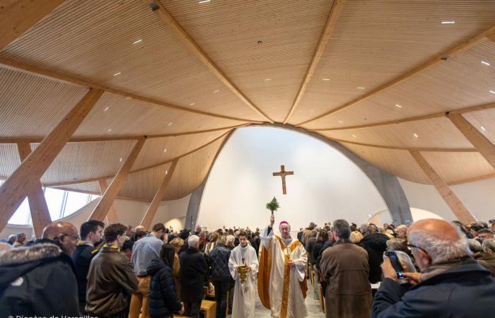 Una nueva iglesia en la diócesis de Versalles