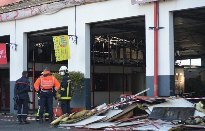 Incendiado, el cuartel de Jonzac volvió rápidamente a funcionar.