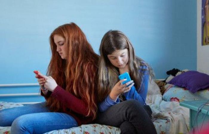 Debate: ¿deberían prohibirse las redes sociales para los jóvenes?