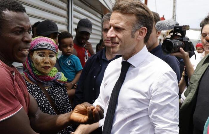 Emmanuel Macron defiende sus polémicas declaraciones pronunciadas en Mayotte